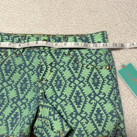 Copper Key Girls Denim Stretch Shorts, NWT’s, Size 12 - Picture 6 of 7